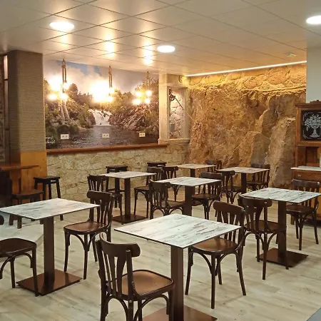 Auberge de jeunesse O Cabanel Albergue-bar Villastose