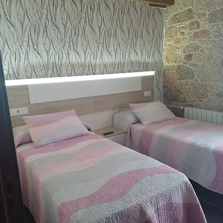 O Cabanel Albergue-bar Villastose