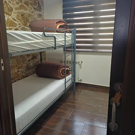 O Cabanel Albergue-bar