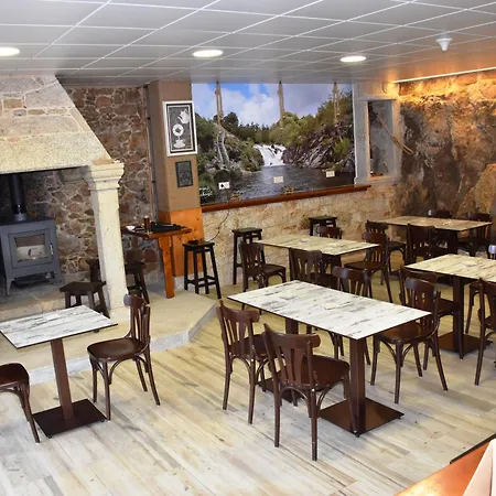 Auberge de jeunesse O Cabanel Albergue-bar